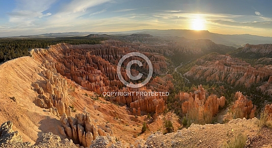 Bryce Amphitheatre from the Rim Trail