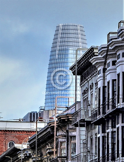 Salesforce Tower from Leavenworth Street
