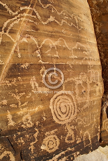 Petroglyphs in Falling Man Ampitheatre