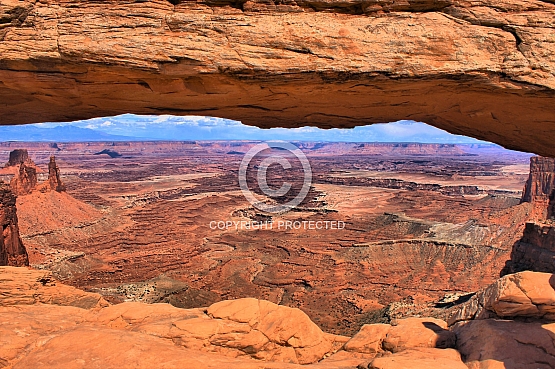 Classic Mesa Arch Vista